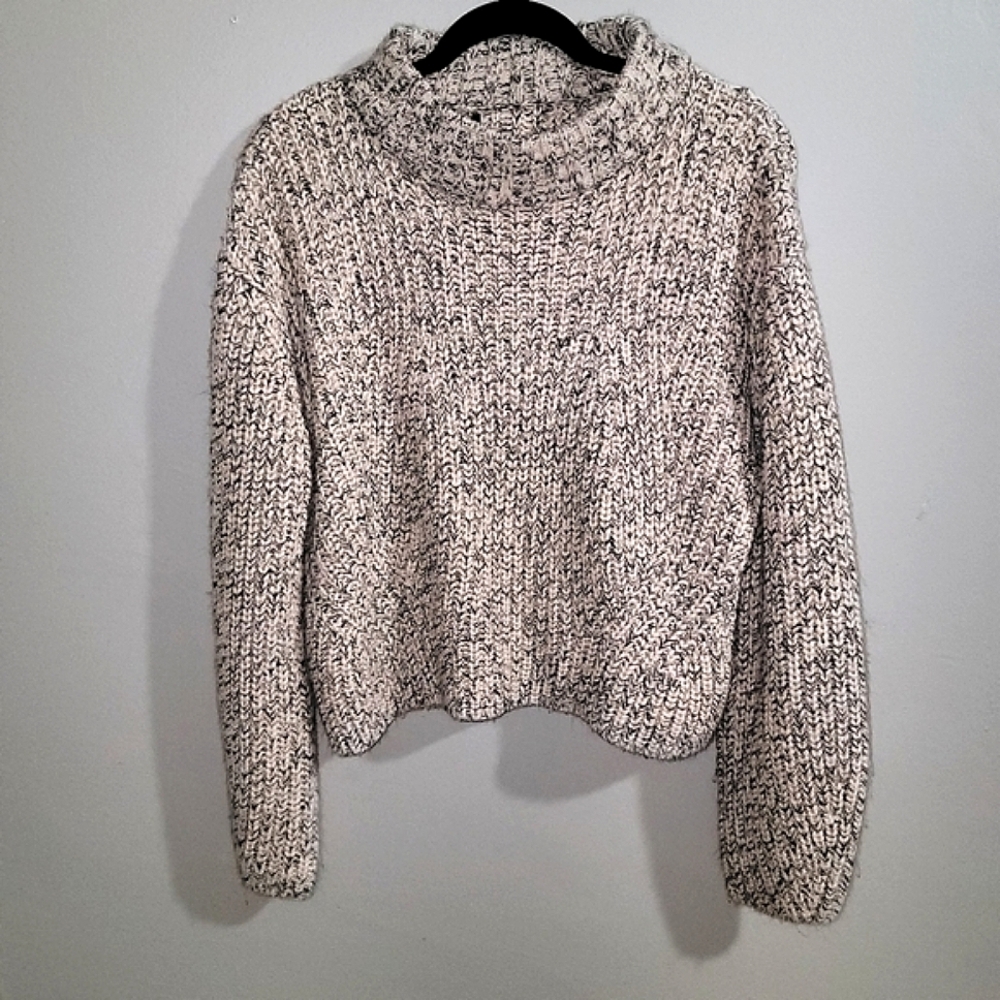 EUC Beige & Black Chunky Knit Collared Long Sleeve Pullover Sweater SIZE MEDIUM